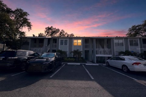 Copropriété à vendre à Tampa, Floride: 2 chambres, 82.13 m2 № 2155923 - photo 1