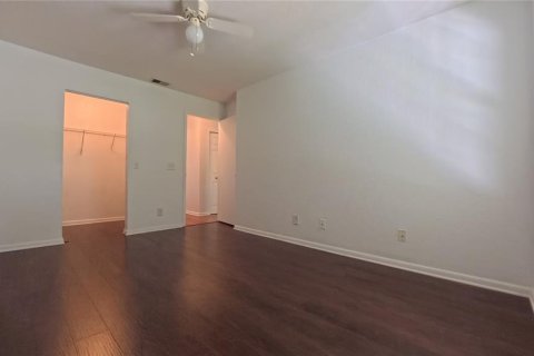 Condo in Tampa, Florida, 2 bedrooms № 2155923 - photo 18