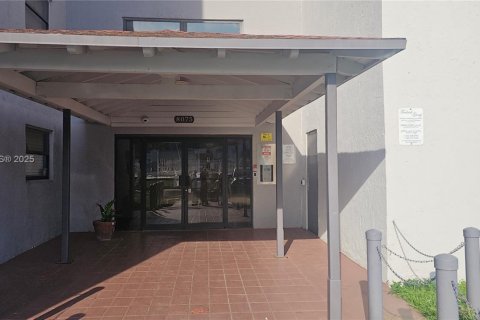 Снять в аренду кондоминиум в Майами, Флорида 2 спальни, 80.82м2, № 1930915 - фото 9