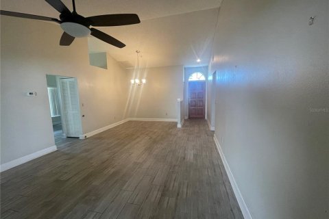 House in Riverview, Florida 3 bedrooms, 119.84 sq.m. № 2228279 - photo 11