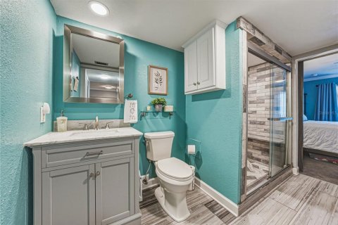 Condo in Saint Petersburg, Florida, 2 bedrooms № 2212200 - photo 22