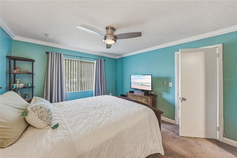 Condo in Saint Petersburg, Florida, 2 bedrooms № 2212200 - photo 20