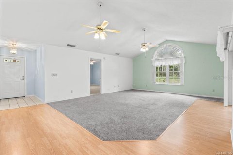 House in Homosassa, Florida 3 bedrooms, 179.02 sq.m. № 1919941 - photo 11