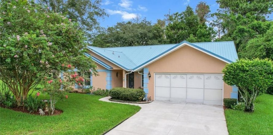 House in Homosassa, Florida 3 bedrooms, 179.02 sq.m. № 1919941