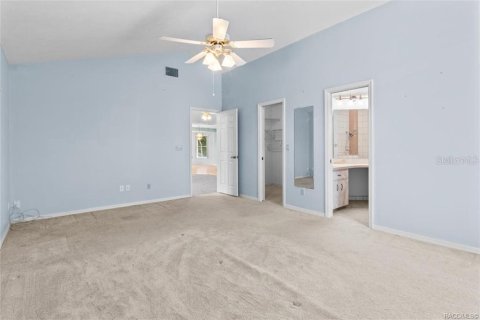 House in Homosassa, Florida 3 bedrooms, 179.02 sq.m. № 1919941 - photo 5