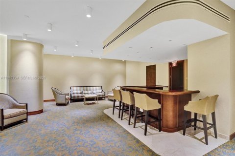 Condo in Aventura, Florida, 2 bedrooms  № 2004476 - photo 13