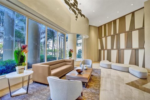 Condo in Aventura, Florida, 2 bedrooms  № 2004476 - photo 6