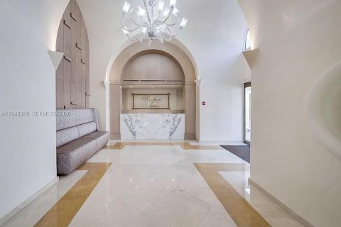 Condo in Aventura, Florida, 2 bedrooms  № 2004476 - photo 5