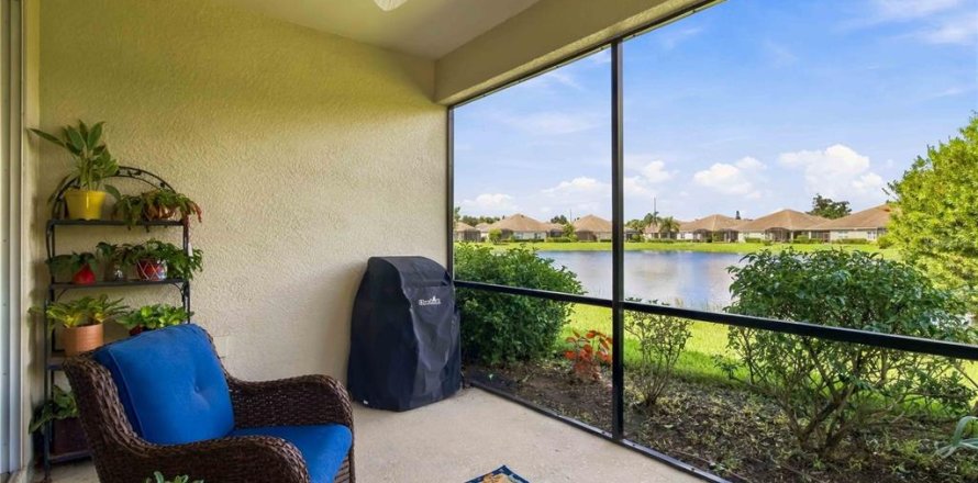 Villa ou maison à Bradenton, Floride 2 chambres, 142.14 m2 № 2425503