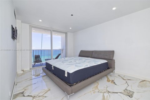 Copropriété à vendre à Hollywood, Floride: 1 chambre, 76.18 m2 № 2017374 - photo 14