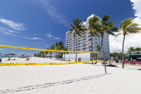 Copropriété à vendre à Hollywood, Floride: 1 chambre, 76.18 m2 № 2017374 - photo 3