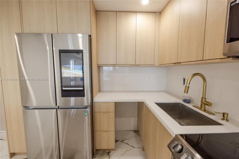 Copropriété à vendre à Hollywood, Floride: 1 chambre, 76.18 m2 № 2017374 - photo 13