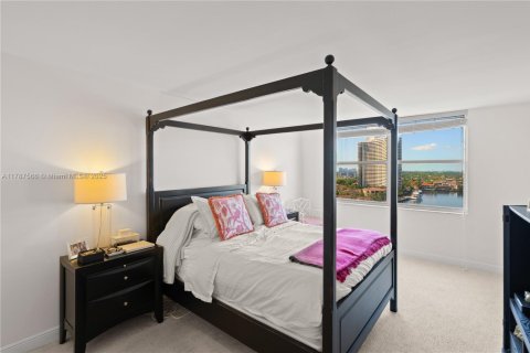 Condo in Aventura, Florida, 1 bedroom  № 1645090 - photo 11