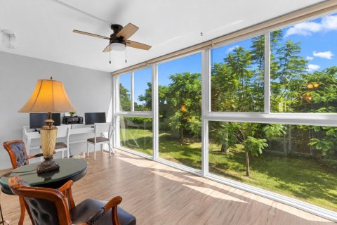 Condo in Deerfield Beach, Florida, 2 bedrooms  № 2368485 - photo 24