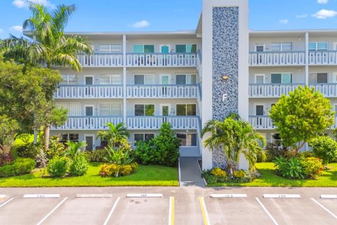 Condo in Deerfield Beach, Florida, 2 bedrooms  № 2368485 - photo 26