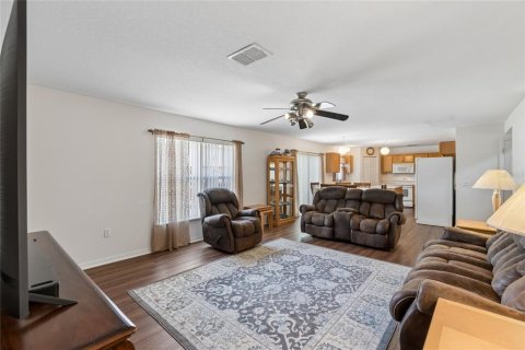 House in Kissimmee, Florida 4 bedrooms, 224.73 sq.m. № 2149518 - photo 8