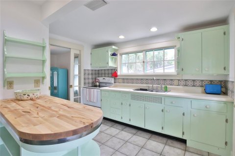 Villa ou maison à vendre à Sarasota, Floride: 3 chambres, 112.41 m2 № 2225364 - photo 14