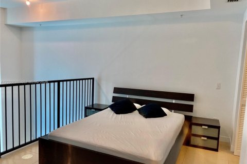 Condominio en alquiler en Miami, Florida, 1 dormitorio, 57.97 m2 № 2065462 - foto 8