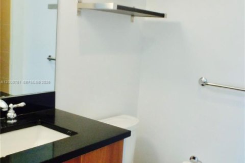 Condominio en alquiler en Miami, Florida, 1 dormitorio, 57.97 m2 № 2065462 - foto 21