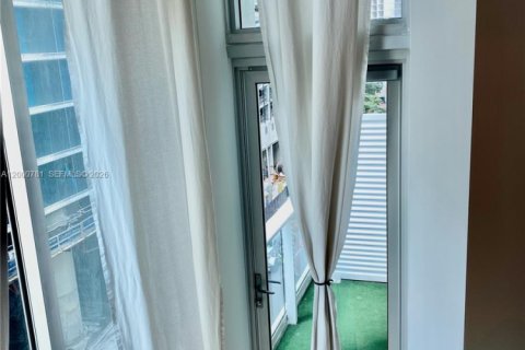 Condominio en alquiler en Miami, Florida, 1 dormitorio, 57.97 m2 № 2065462 - foto 15