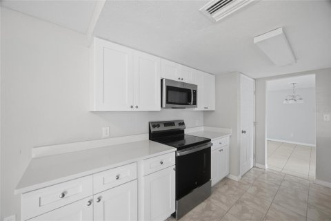 Купить виллу или дом в Порт-Ричи, Флорида 8 комнат, 120.96м2, № 2104785 - фото 10