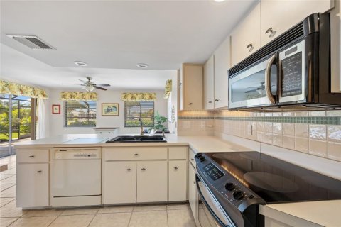 Casa en venta en Rotonda, Florida, 2 dormitorios, 126.16 m2 № 1721202 - foto 11
