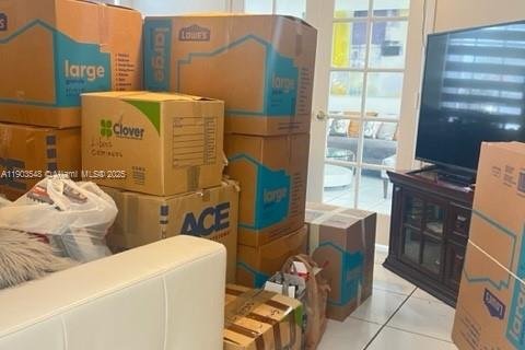 Casa en alquiler en Miami, Florida, 4 dormitorios, 192.49 m2 № 1954429 - foto 13