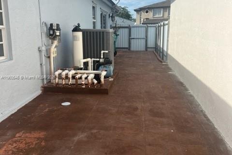 Casa en alquiler en Miami, Florida, 4 dormitorios, 192.49 m2 № 1954429 - foto 29