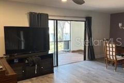 Townhouse in Tampa, Florida 2 bedrooms, 118.26 sq.m. № 1734766 - photo 14