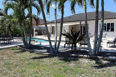 Casa en venta en Miami, Florida, 4 dormitorios, 210.52 m2 № 1938311 - foto 8