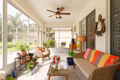 House in Port St. Lucie, Florida 2 bedrooms, 147.25 sq.m. № 2397720 - photo 24