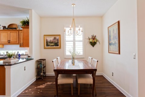 House in Port St. Lucie, Florida 2 bedrooms, 147.25 sq.m. № 2397720 - photo 10