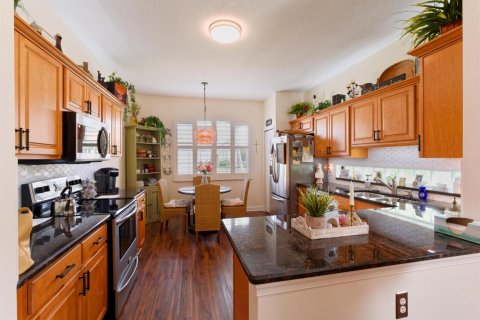 House in Port St. Lucie, Florida 2 bedrooms, 147.25 sq.m. № 2397720 - photo 11