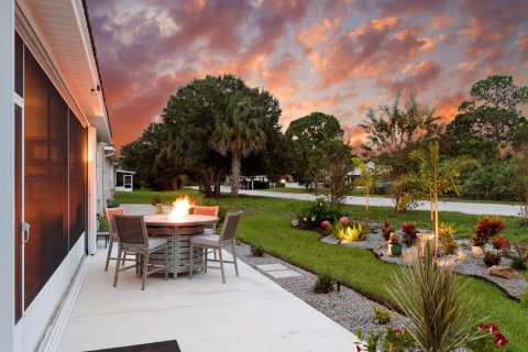House in Port St. Lucie, Florida 2 bedrooms, 147.25 sq.m. № 2397720 - photo 30