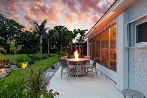 House in Port St. Lucie, Florida 2 bedrooms, 147.25 sq.m. № 2397720 - photo 29