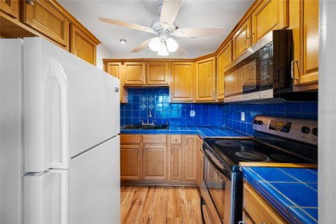 Condominio en alquiler en Saint Petersburg, Florida, 1 dormitorio, 60.39 m2 № 2111117 - foto 8