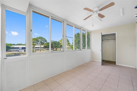 Condominio en alquiler en Saint Petersburg, Florida, 1 dormitorio, 60.39 m2 № 2111117 - foto 12
