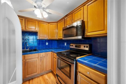 Condominio en alquiler en Saint Petersburg, Florida, 1 dormitorio, 60.39 m2 № 2111117 - foto 6