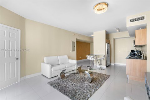 Copropriété à louer à Miami, Floride: 1 chambre, 64.85 m2 № 2168653 - photo 5
