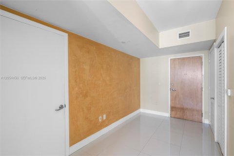 Copropriété à louer à Miami, Floride: 1 chambre, 64.85 m2 № 2168653 - photo 7