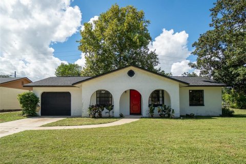 Casa en venta en Oviedo, Florida, 3 dormitorios, 101.45 m2 № 1899377 - foto 1