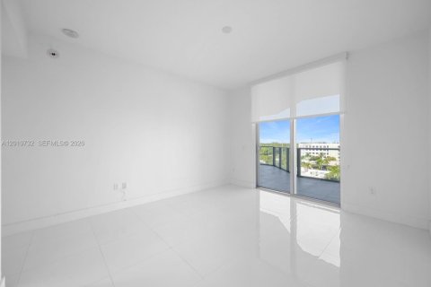 Condo in North Miami Beach, Florida, 2 bedrooms № 2076623 - photo 20