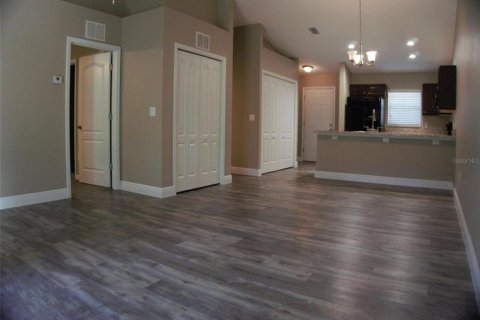 Commercial property in Citrus Springs, Florida 4 bedrooms, 190.45 sq.m. № 2150948 - photo 11