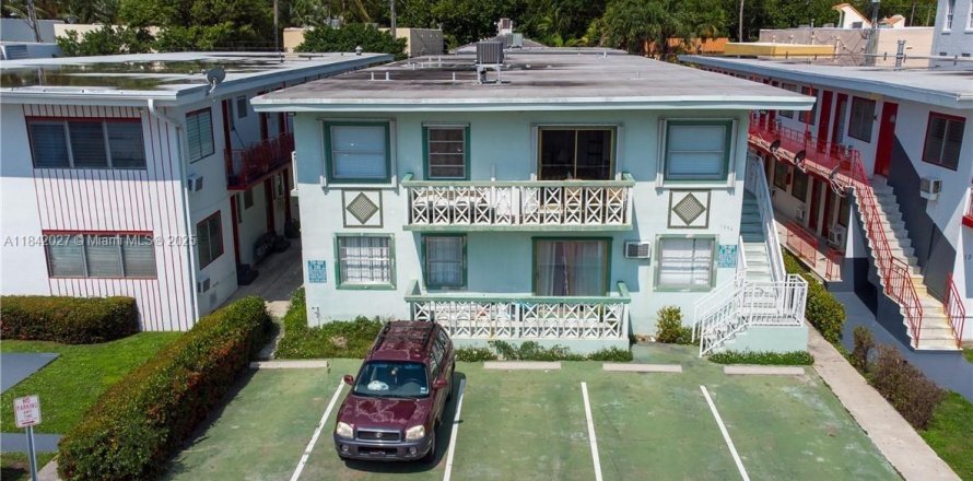 Condo à Miami Beach, Floride, 1 chambre  № 1957579