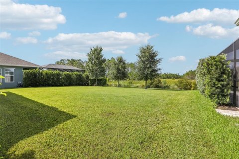 House in Land O' Lakes, Florida 4 bedrooms, 326.27 sq.m. № 2149489 - photo 5