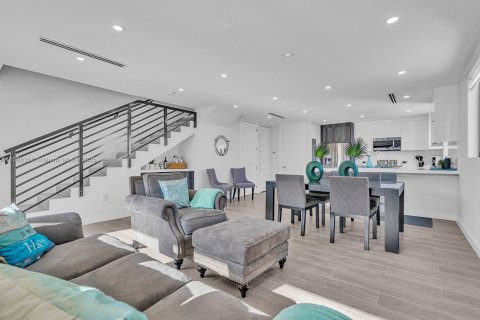 Casa en venta en Key Largo, Florida, 3 dormitorios, 153.29 m2 № 1937871 - foto 3