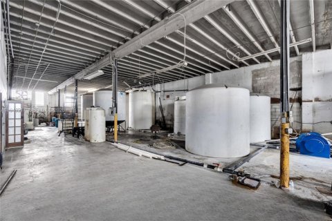 Immobilier commercial à vendre à Miami, Floride № 2004913 - photo 7