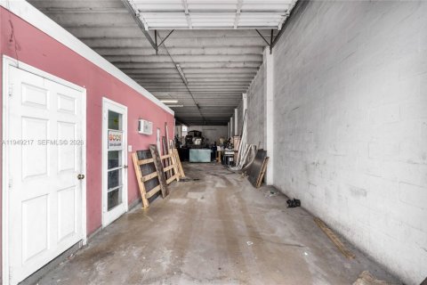 Immobilier commercial à vendre à Miami, Floride № 2004913 - photo 5