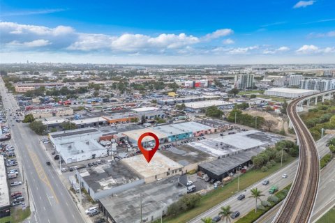 Immobilier commercial à vendre à Miami, Floride № 2004913 - photo 10