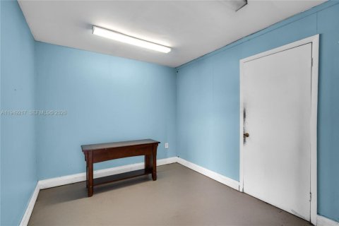 Immobilier commercial à vendre à Miami, Floride № 2004913 - photo 6